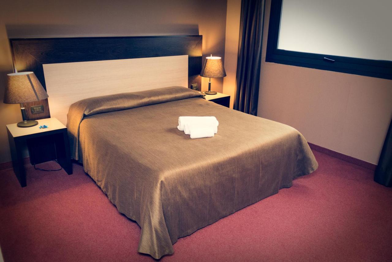 Hotel Don Camillo Brescello Kültér fotó