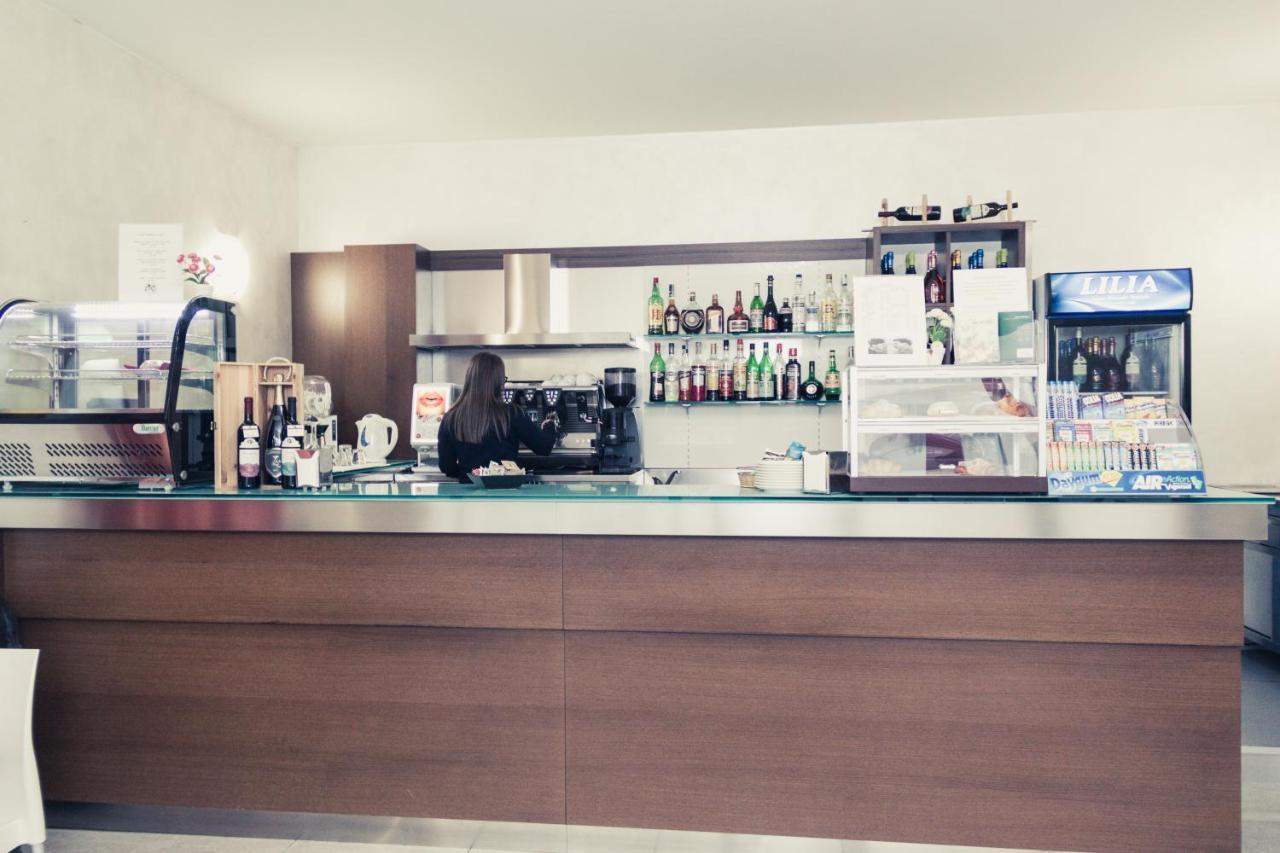 Hotel Don Camillo Brescello Kültér fotó