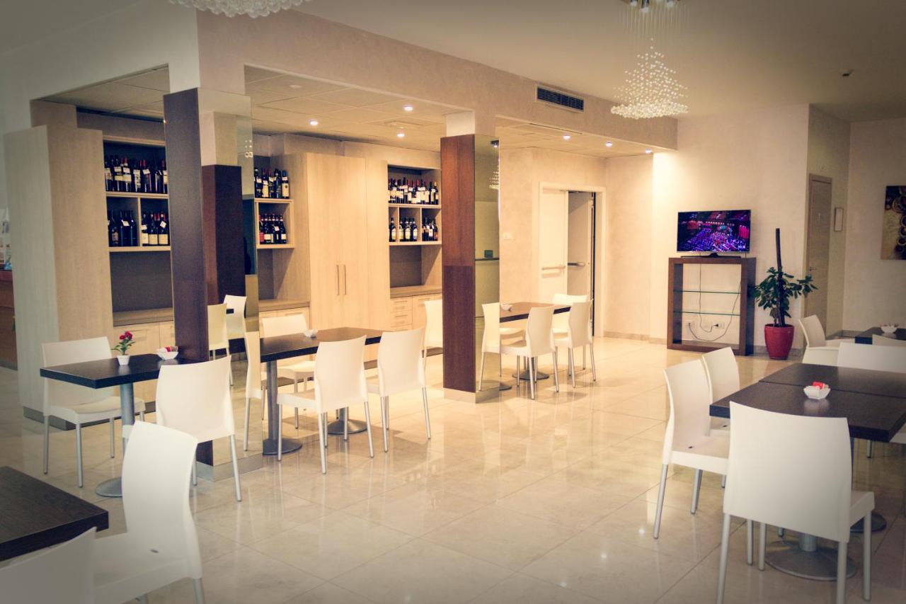 Hotel Don Camillo Brescello Kültér fotó