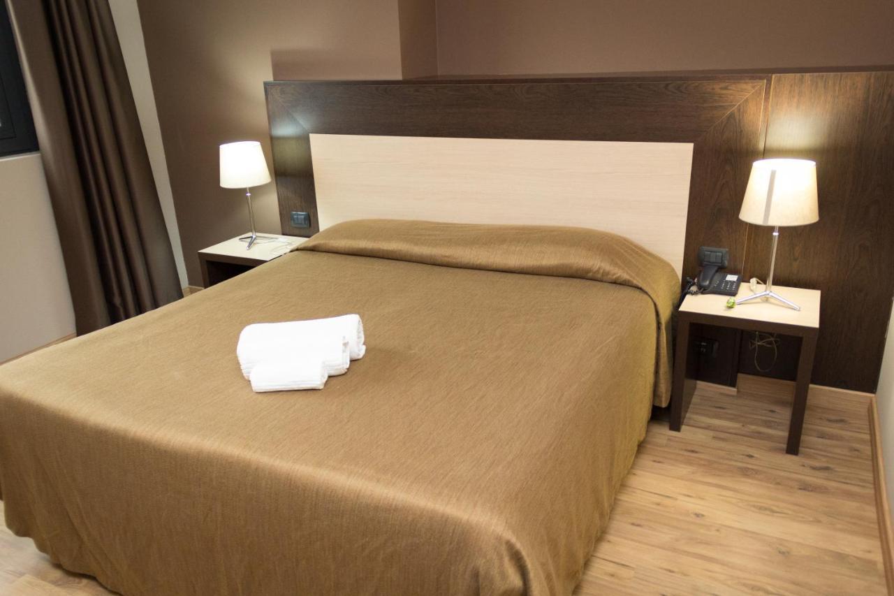 Hotel Don Camillo Brescello Kültér fotó