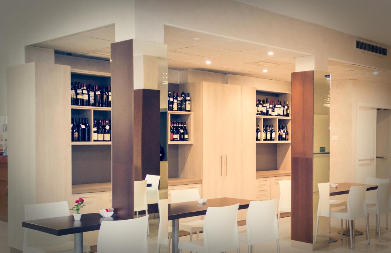 Hotel Don Camillo Brescello Kültér fotó